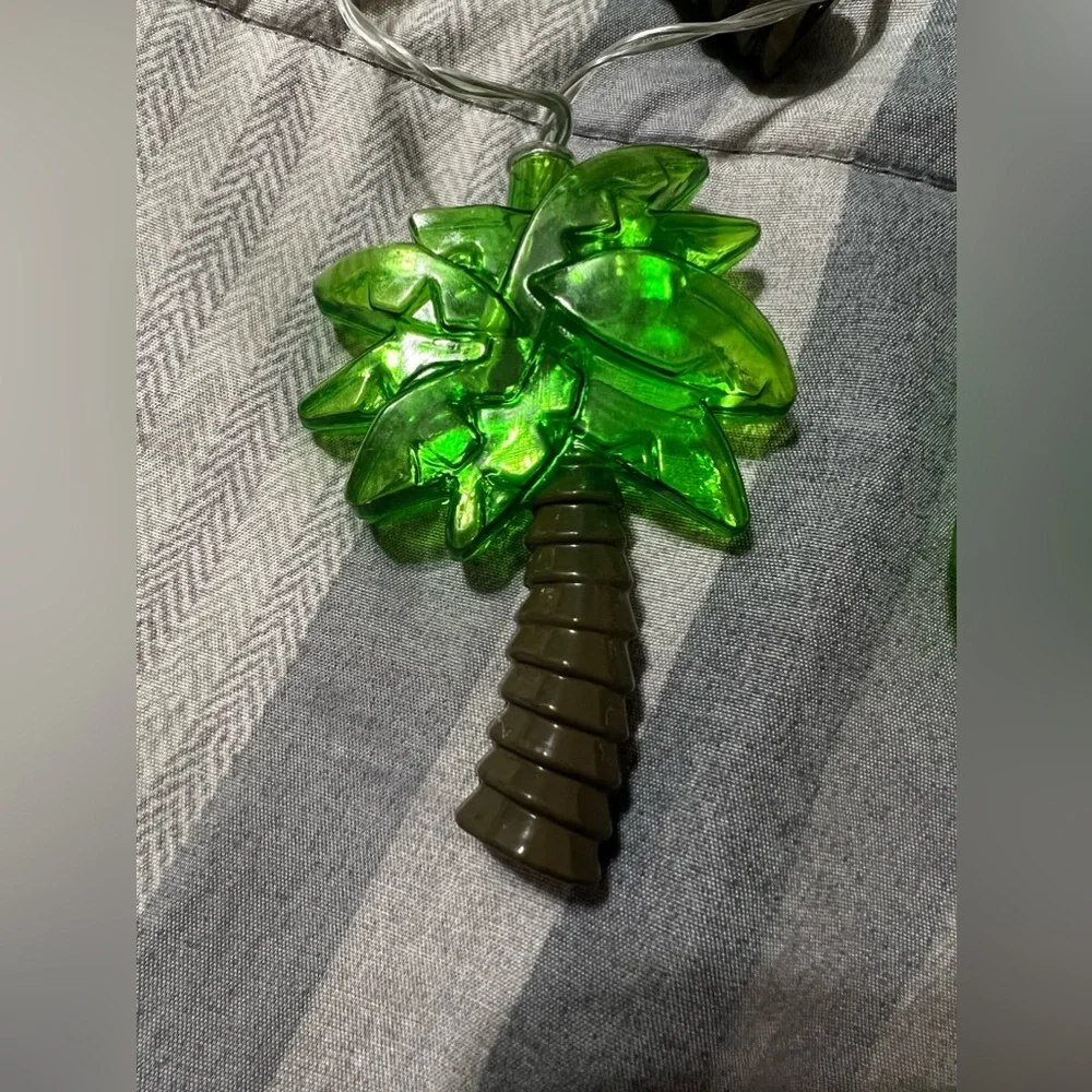 Lighted string palm tree’s 7.5 ft…